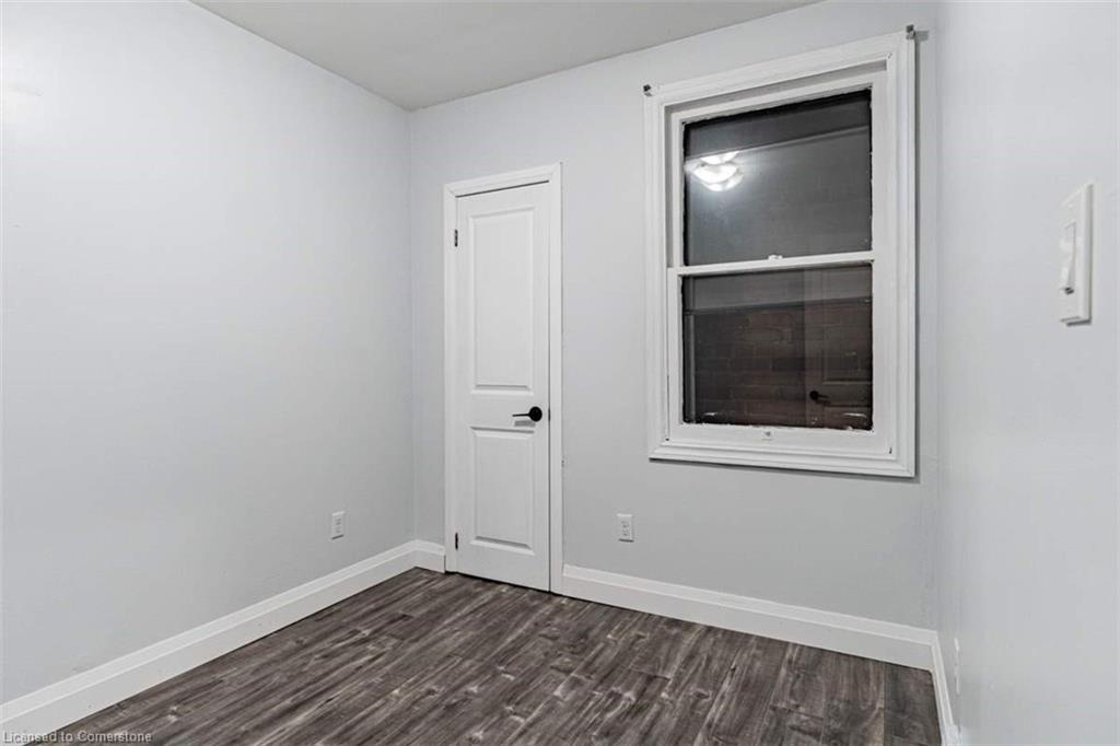 1439 Main Street E Property Photo 8