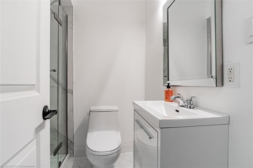 1439 Main Street E Property Photo 11