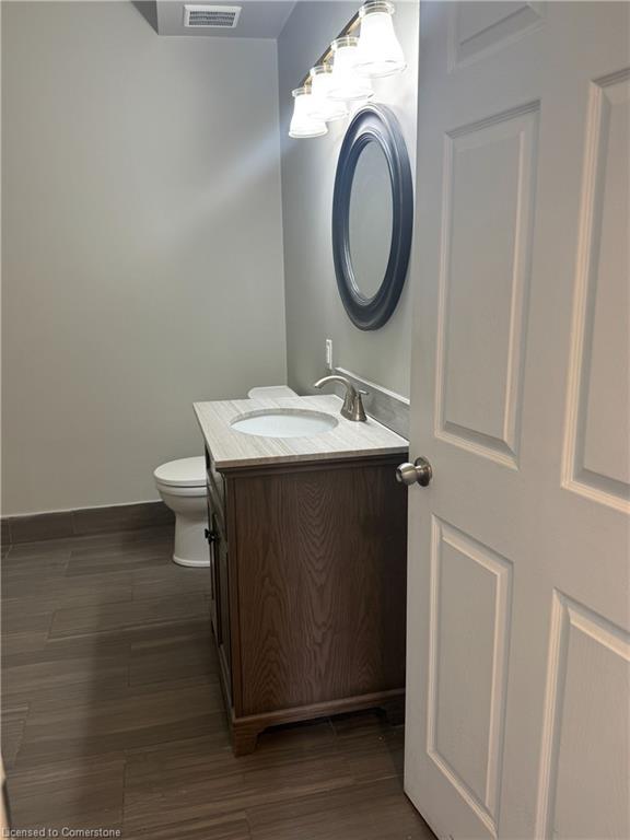 1439 Main Street E Property Photo 16