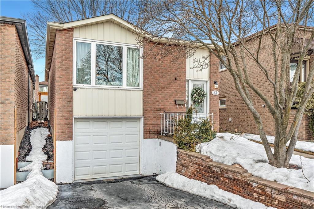 22 Garden Crescent Property Photo