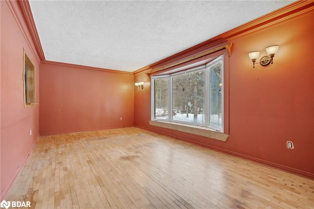 1010 Division Road W Property Photo 9