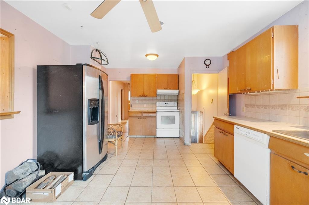 1010 Division Road W Property Photo 12