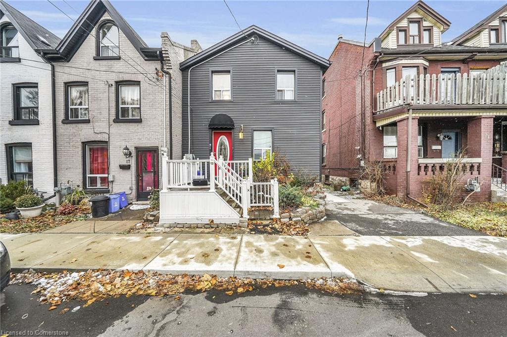 19 Railway Street Property Photo 3