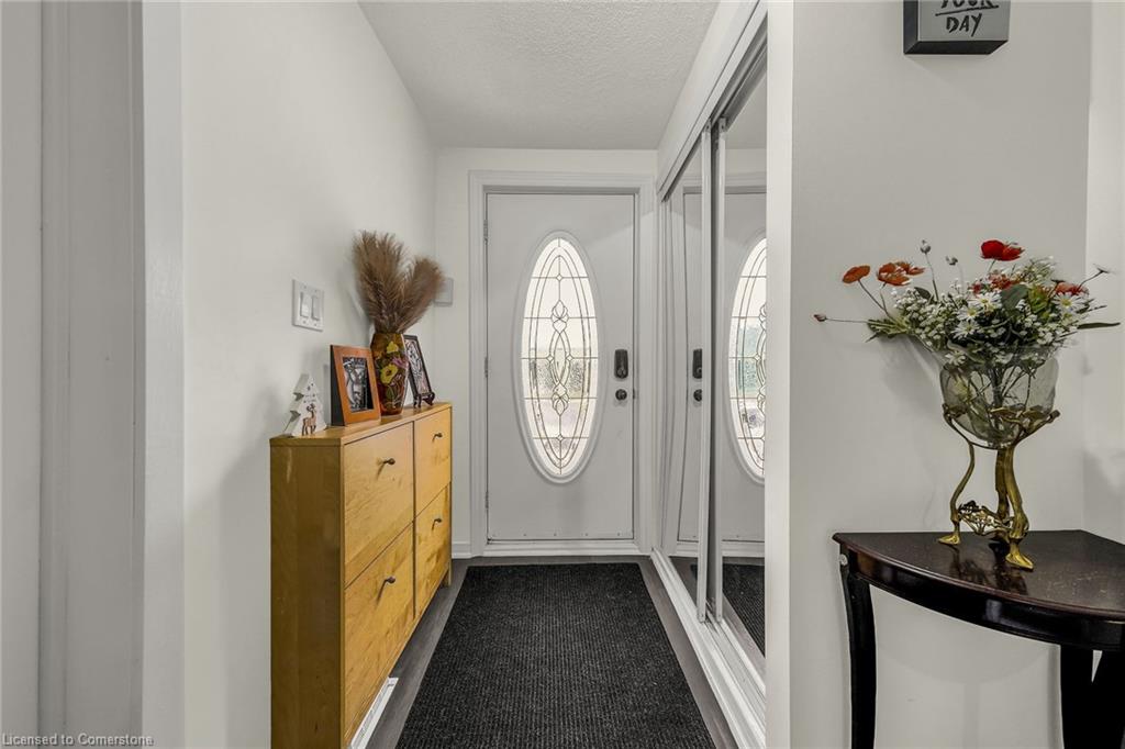19 Railway Street Property Photo 6