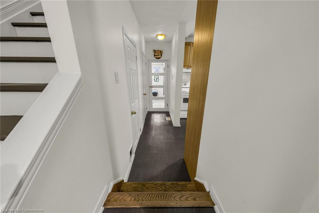 19 Railway Street Property Photo 10