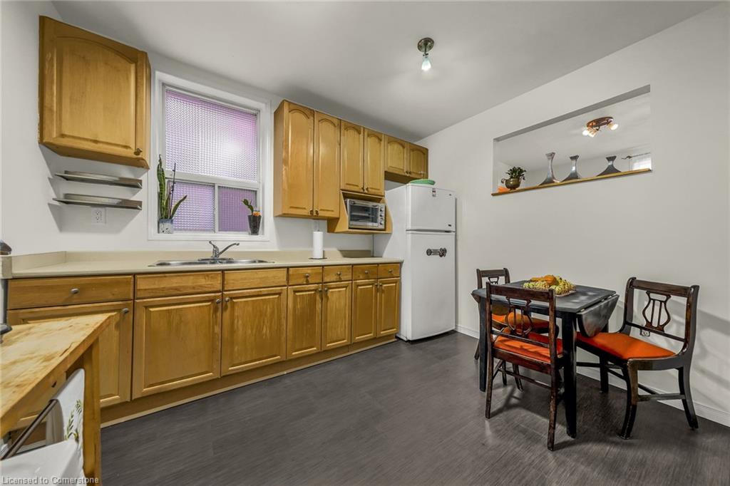19 Railway Street Property Photo 12