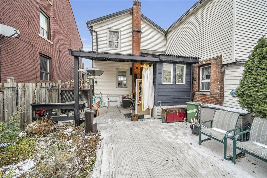 19 Railway Street Property Photo 33