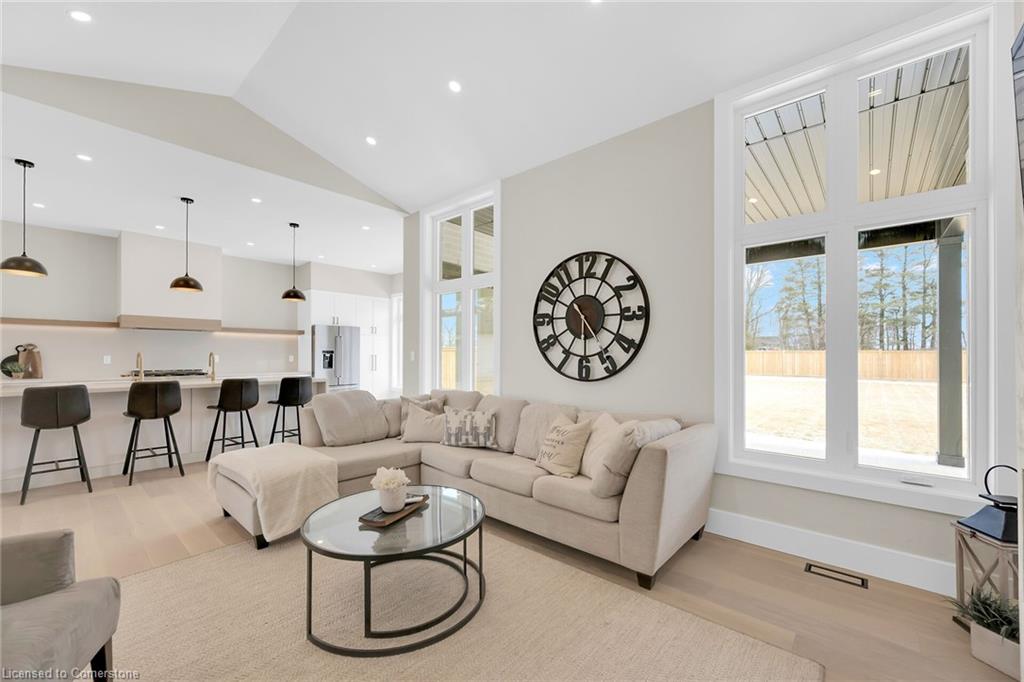 2468 Cockshutt Road Property Photo 14