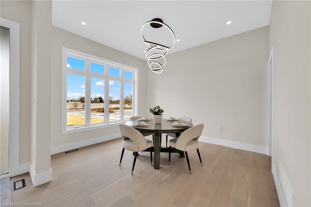 2468 Cockshutt Road Property Photo 16
