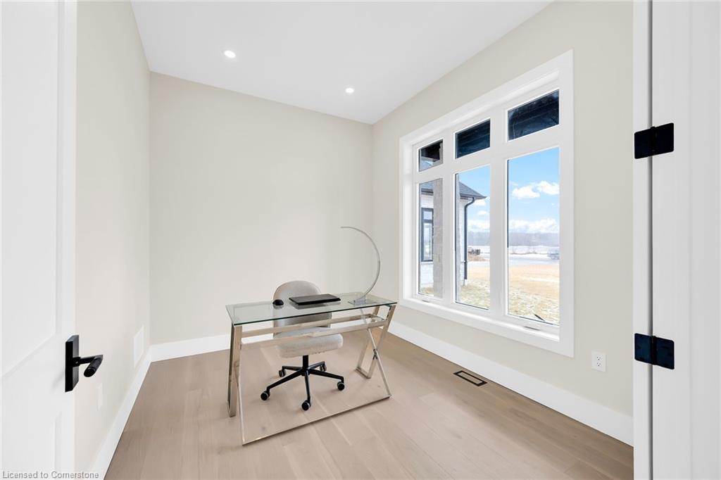 2468 Cockshutt Road Property Photo 18