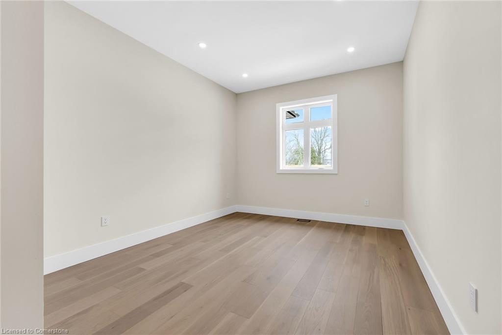 2468 Cockshutt Road Property Photo 27