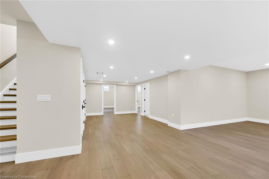 2468 Cockshutt Road Property Photo 29