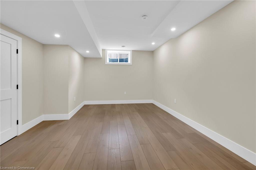 2468 Cockshutt Road Property Photo 30