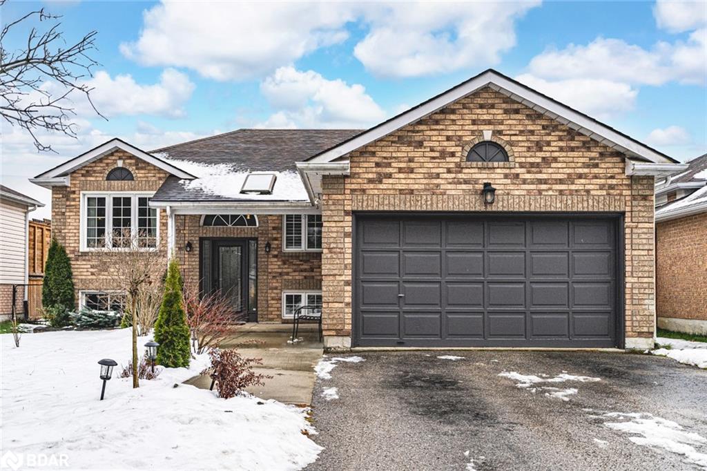 851 9th Line Property Photo