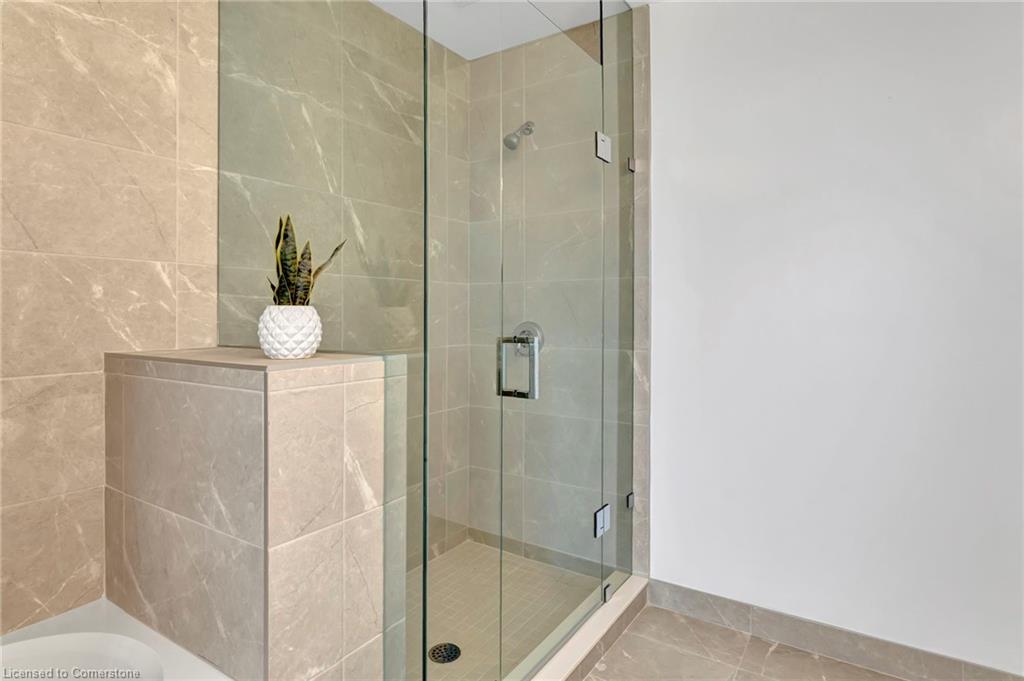 7711 Green Vista Gate Property Photo 25