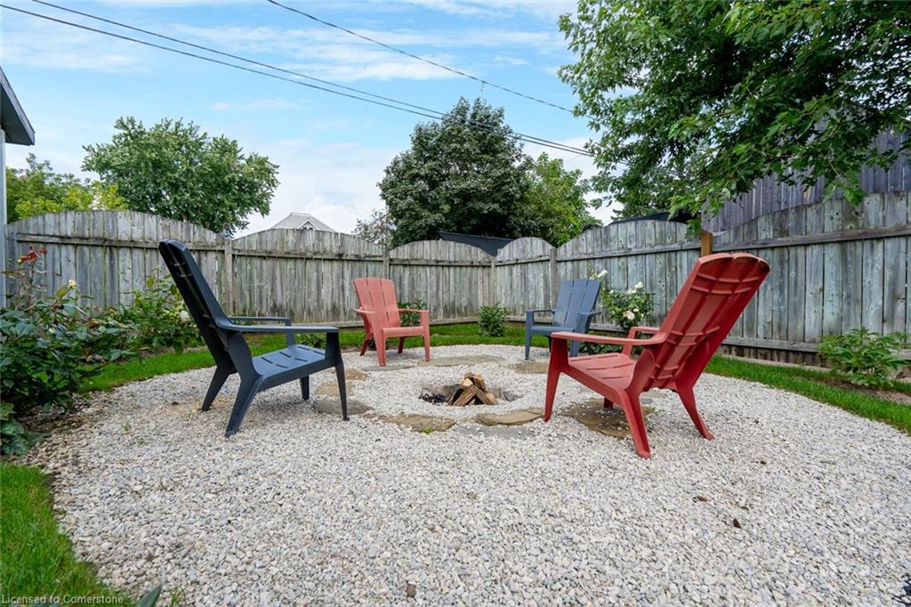 228 Andrew Street Property Photo 39