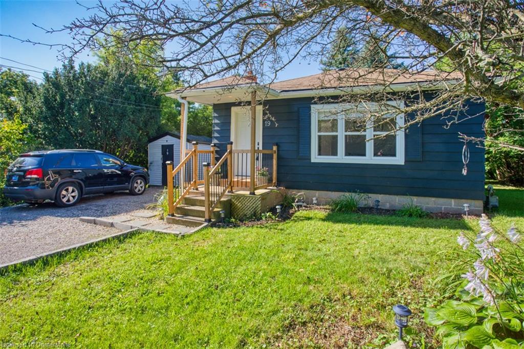 Glanbrook Real Estate Listings Main Image