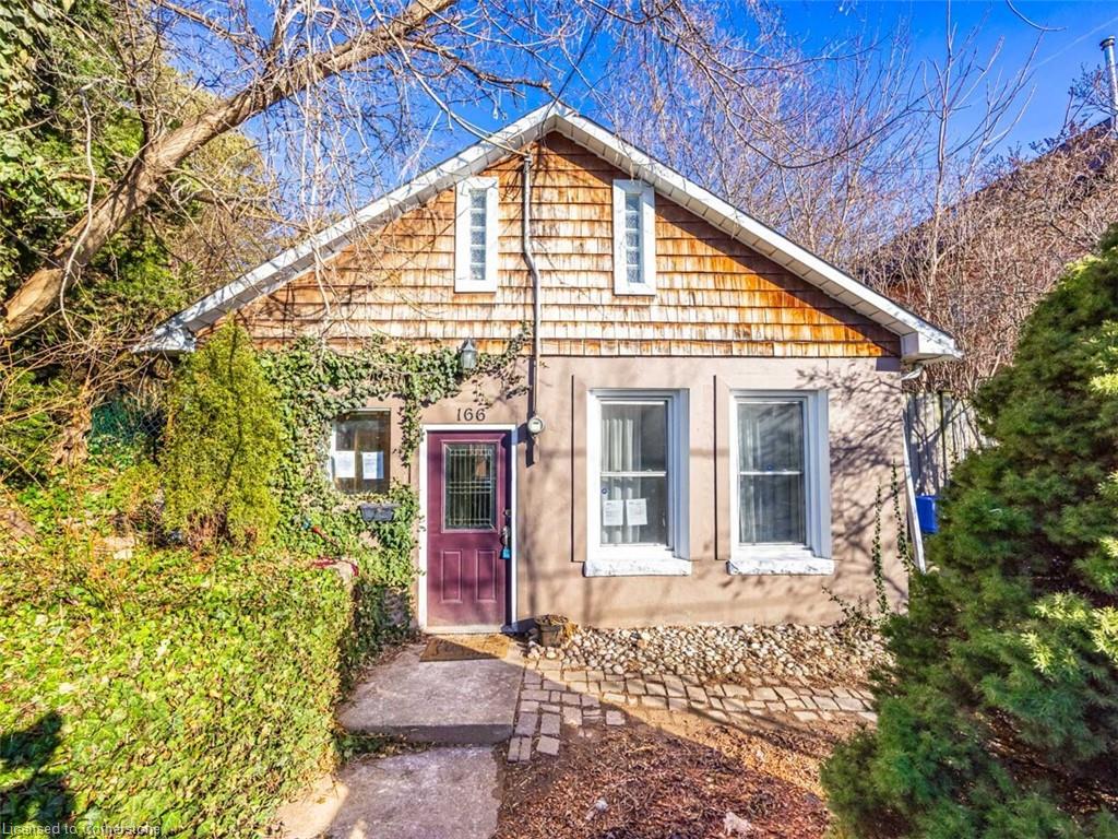 166 Hess Street N Property Photo