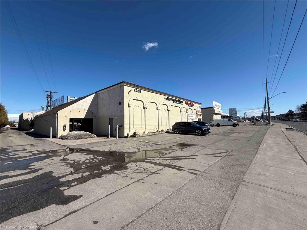 7-2289 Barton Street E Property Photo 4