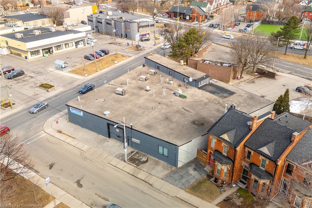 5-82 Queen Street N Property Photo 22
