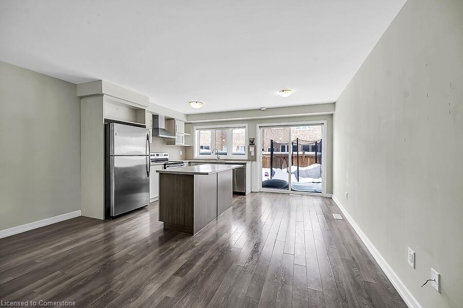 457 Queen Mary Drive Property Photo 11