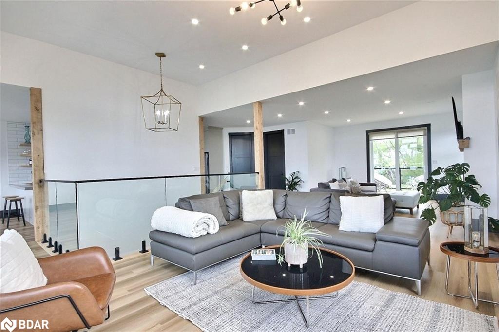171 Fox Street Property Photo 8