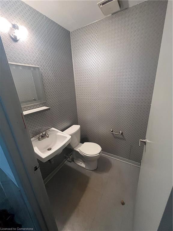 1163 King Road Property Photo 8
