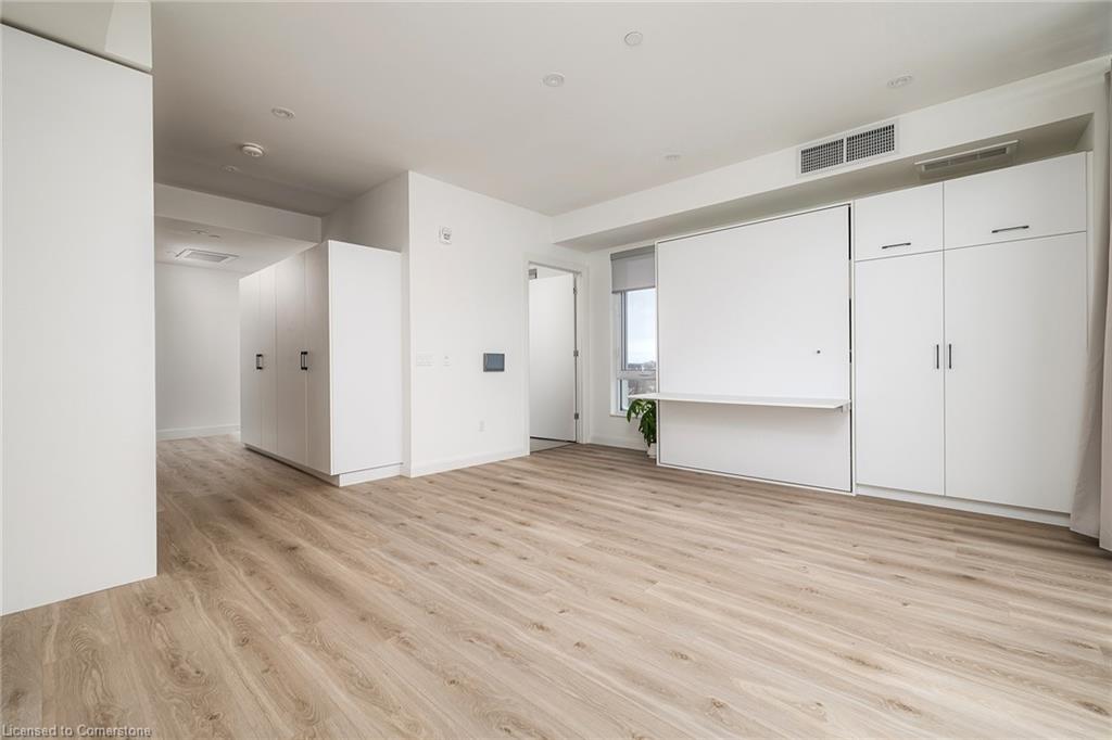 613-741 King Street W Property Photo 6