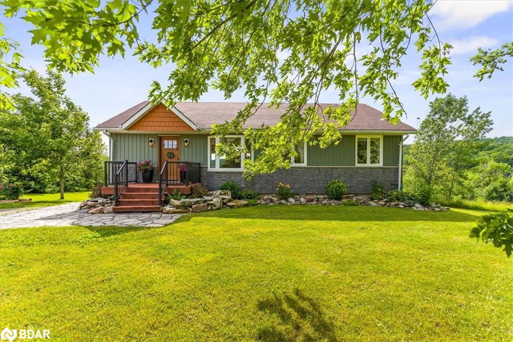 210182 Burgess Sideroad Property Photo