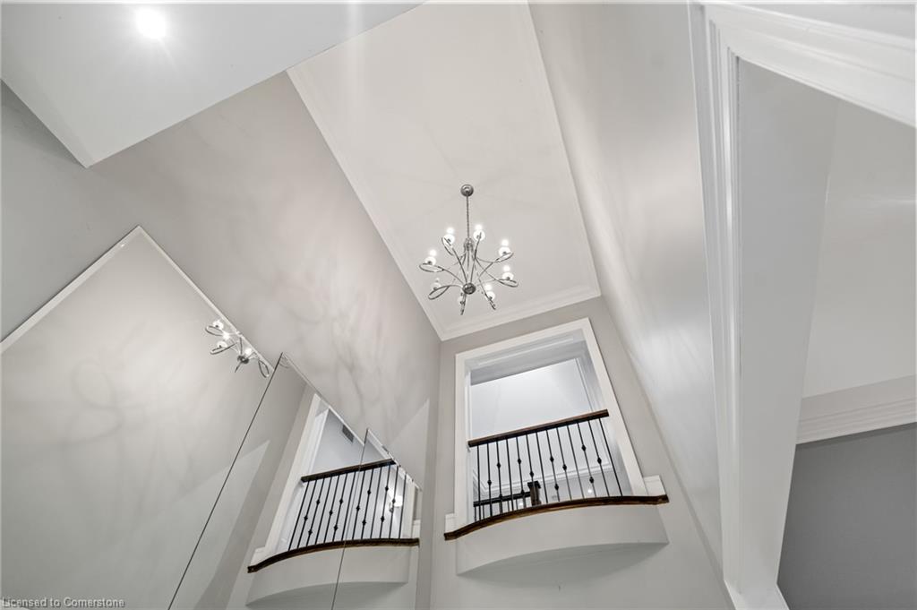 1290 Lakebreeze Drive Property Photo 7