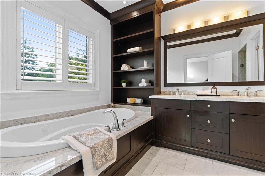 1290 Lakebreeze Drive Property Photo 42