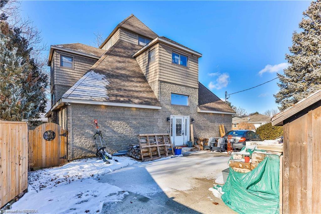 34 Slaght Street Property Photo