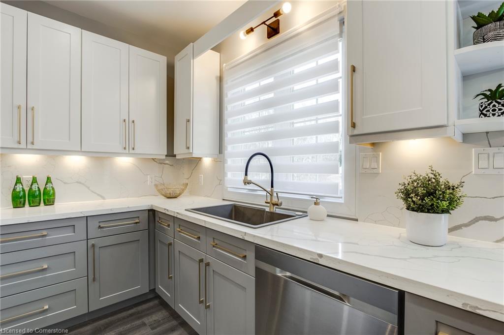 340 Wardell Street Property Photo 16