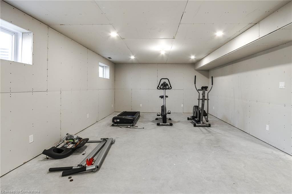 340 Wardell Street Property Photo 39