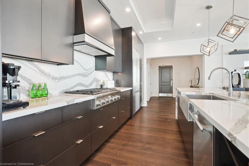 206-2060 Lakeshore Road Property Photo 6