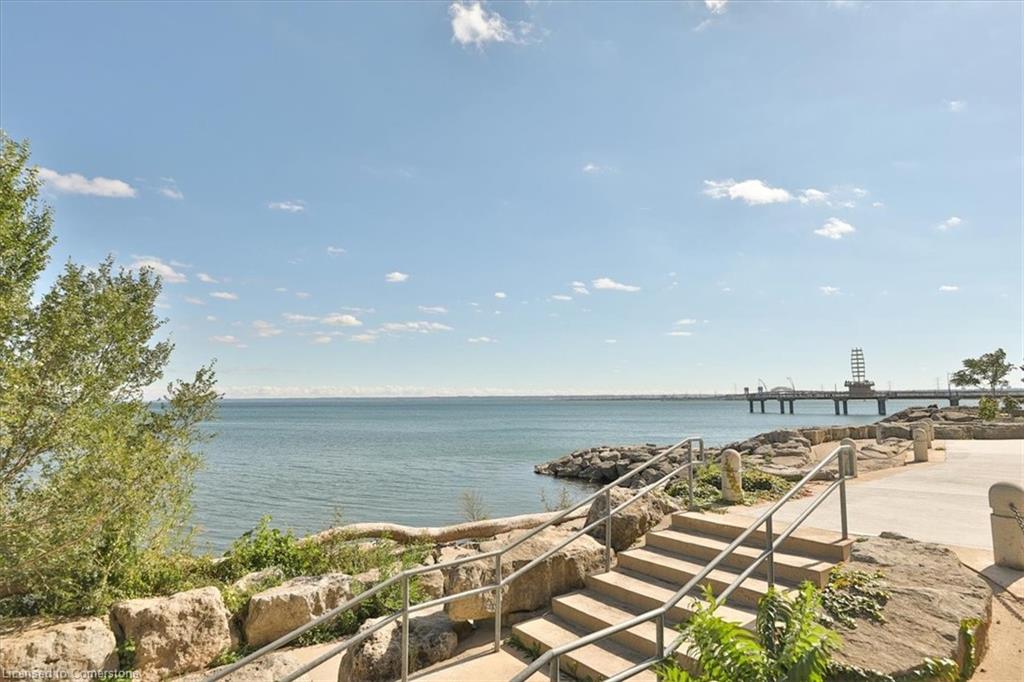 206-2060 Lakeshore Road Property Photo 35