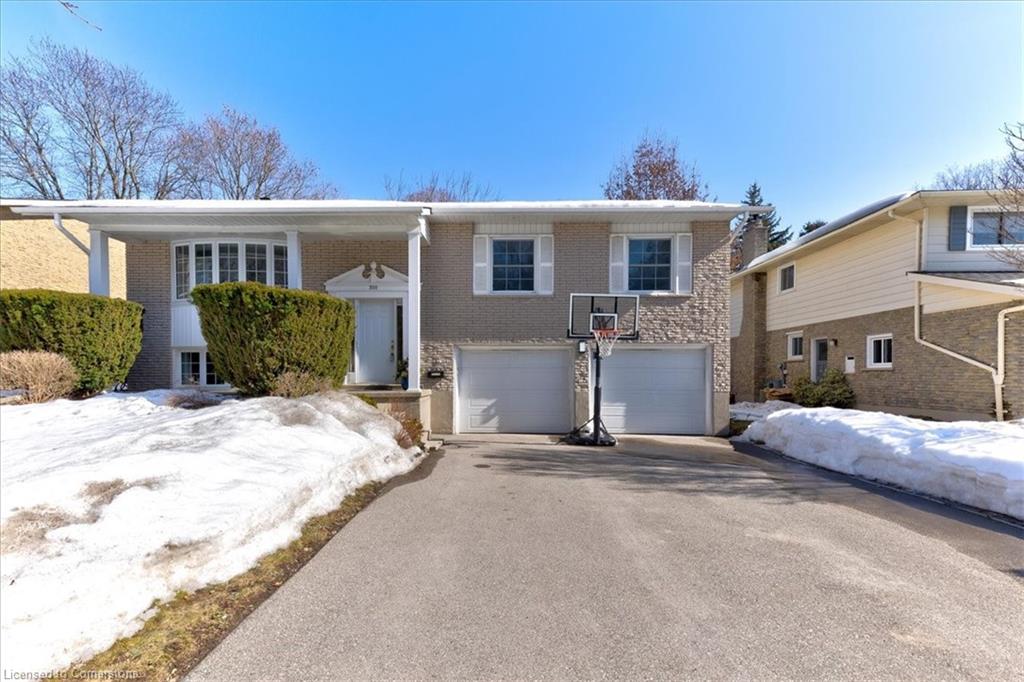 300 Craigleith Drive Property Photo 1