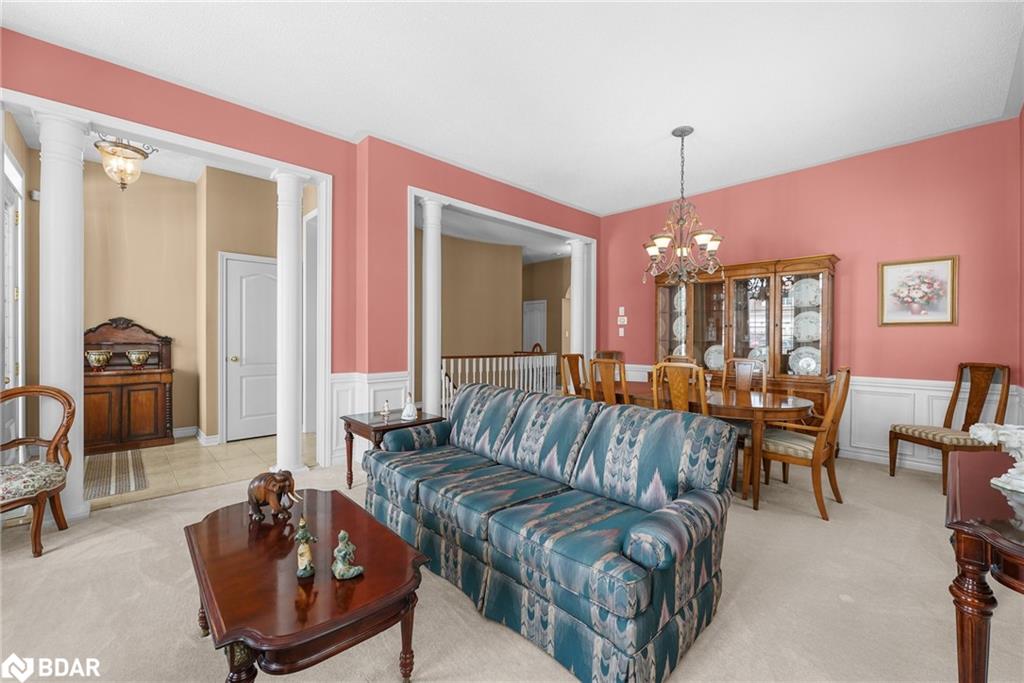 31 Collier Crescent Property Photo 6