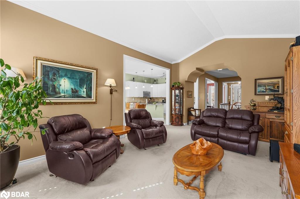 31 Collier Crescent Property Photo 8