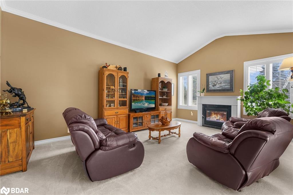 31 Collier Crescent Property Photo 9
