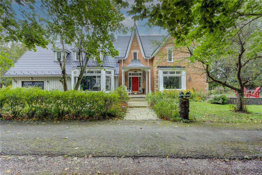 478278 3rd Line Property Photo