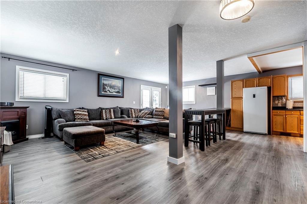 75 Sekura Crescent Property Photo 19