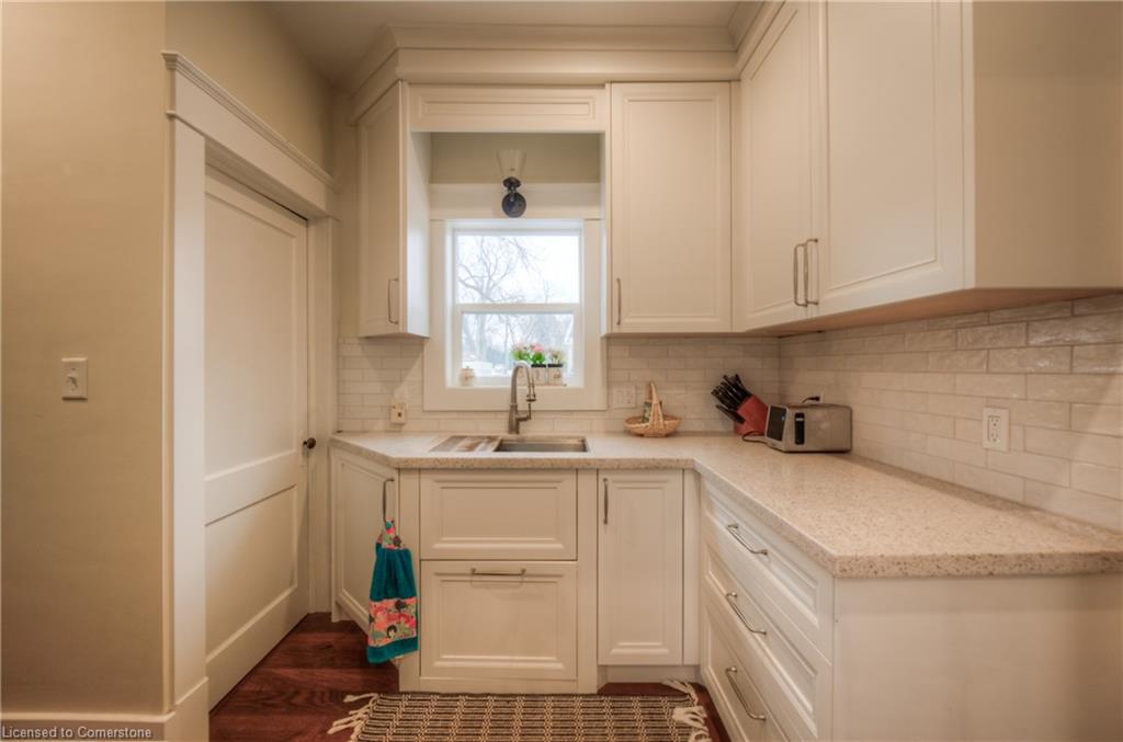 11 Tutela Heights Road Property Photo 18