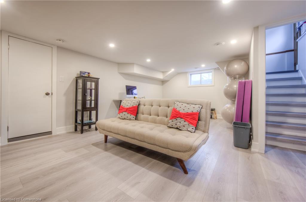 11 Tutela Heights Road Property Photo 43
