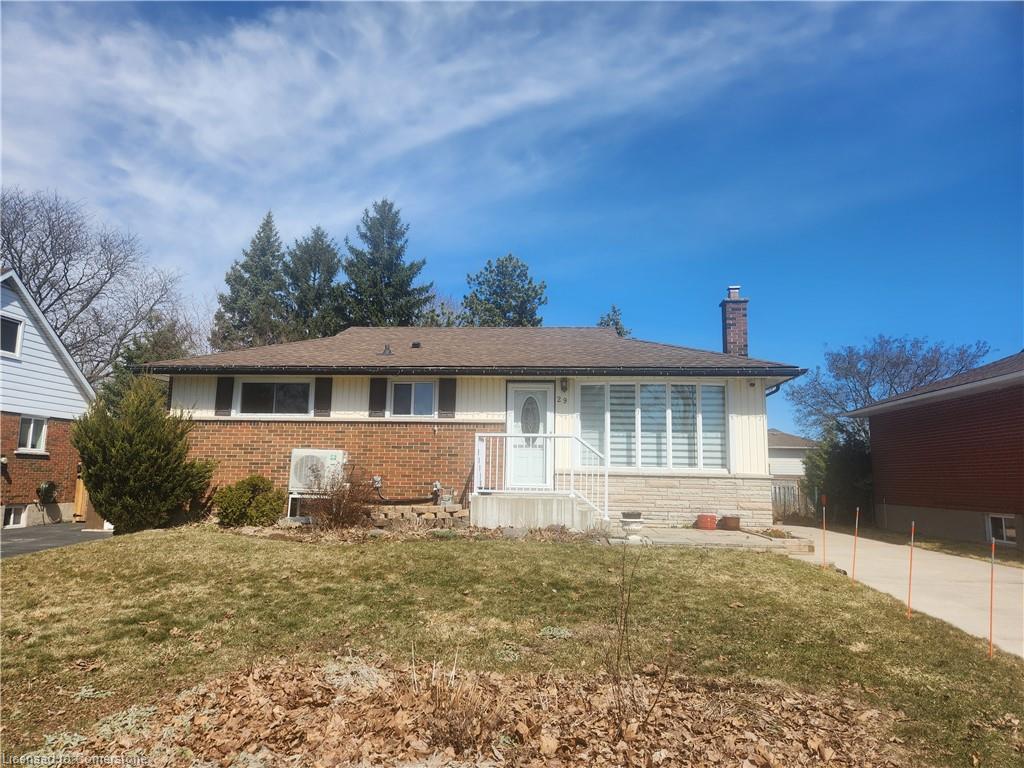 29 Collier Crescent Property Photo