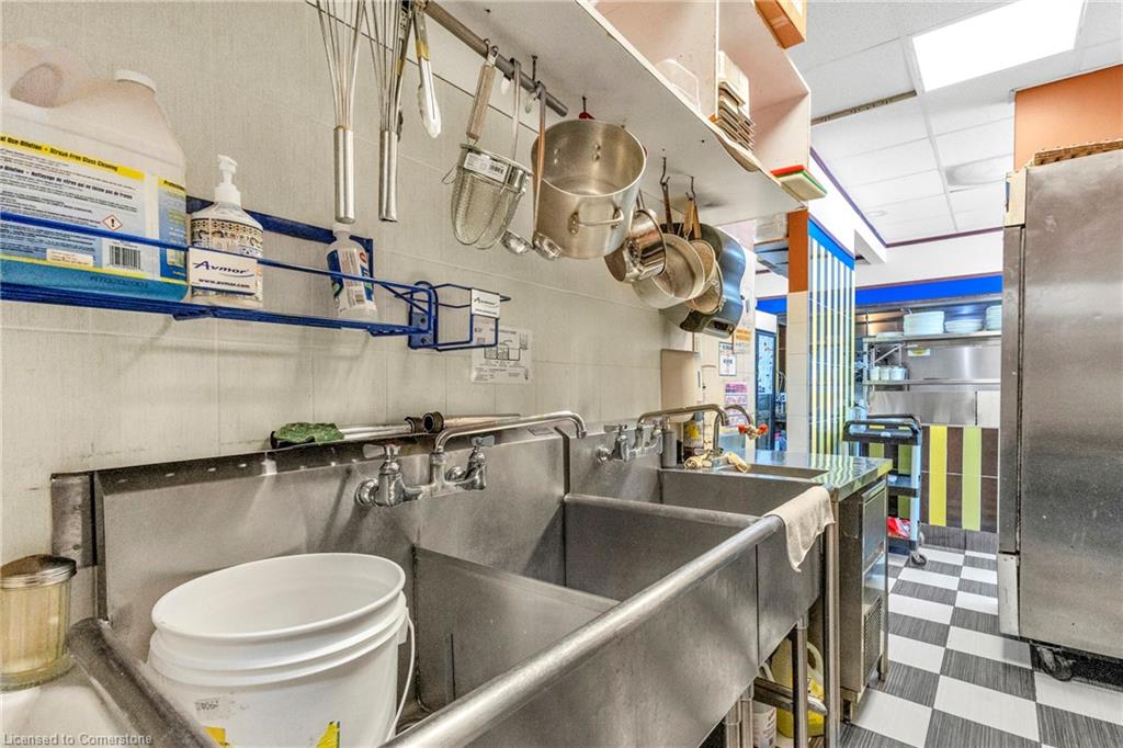 156 Dundas Street E Property Photo 20