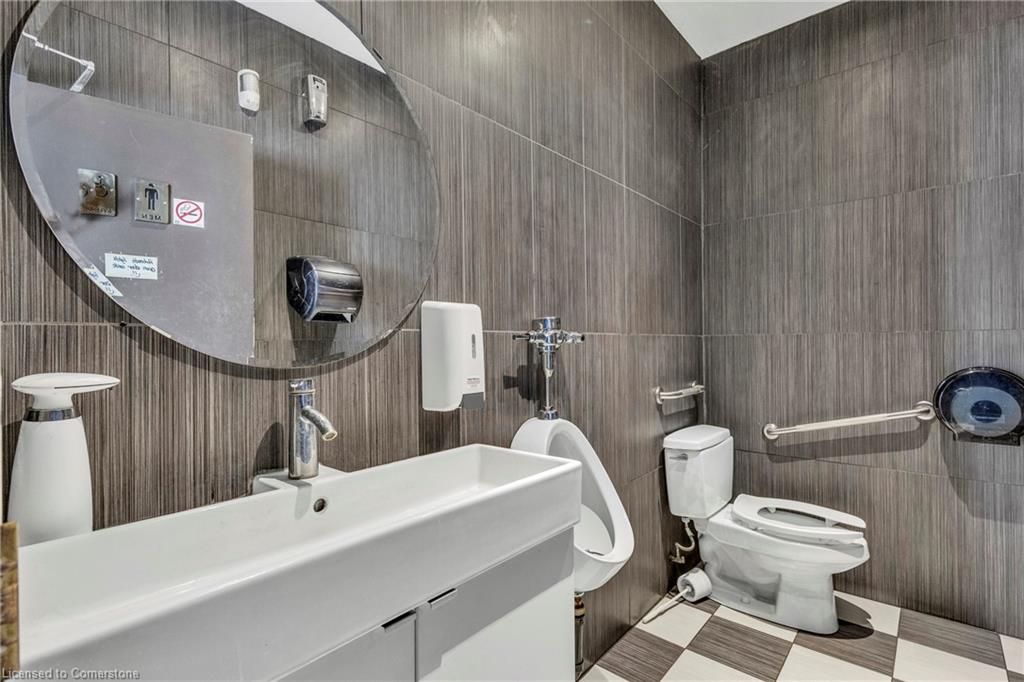 156 Dundas Street E Property Photo 25