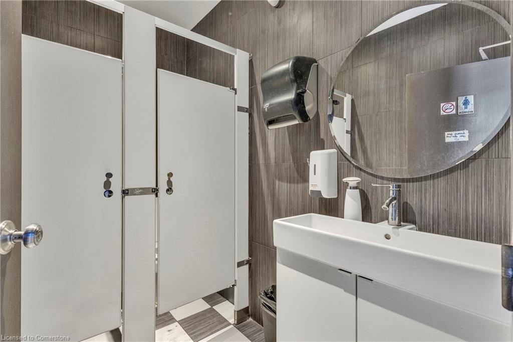 156 Dundas Street E Property Photo 26