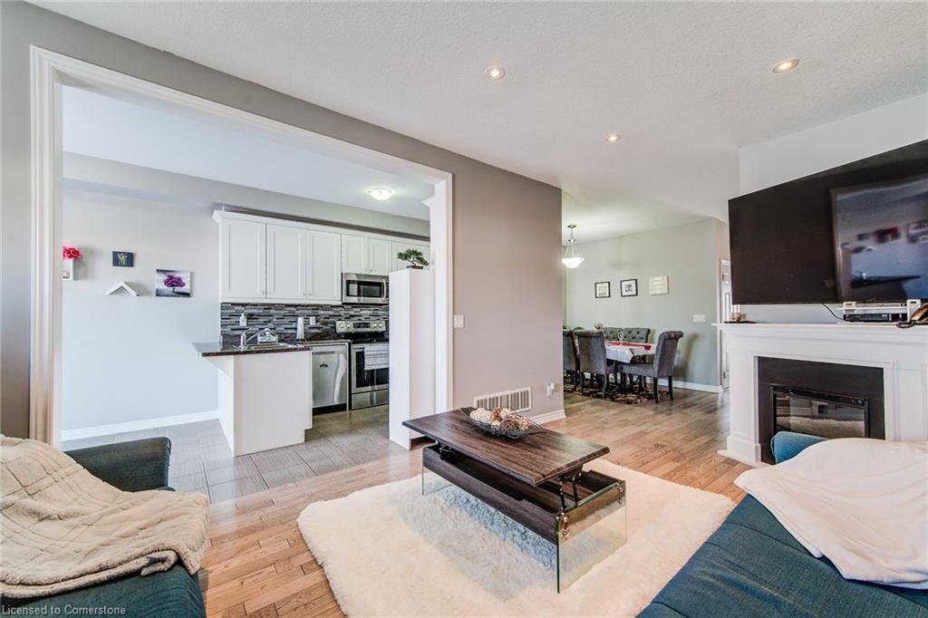 177 Courtney Street Property Photo 8