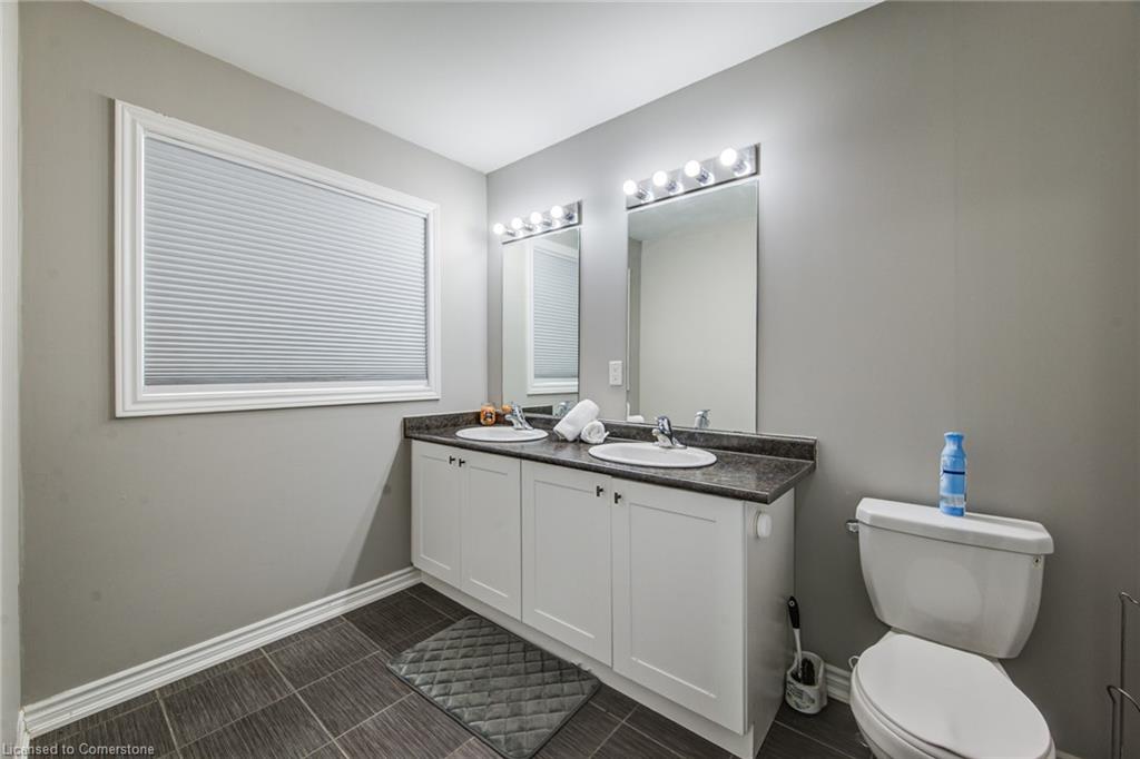 177 Courtney Street Property Photo 32